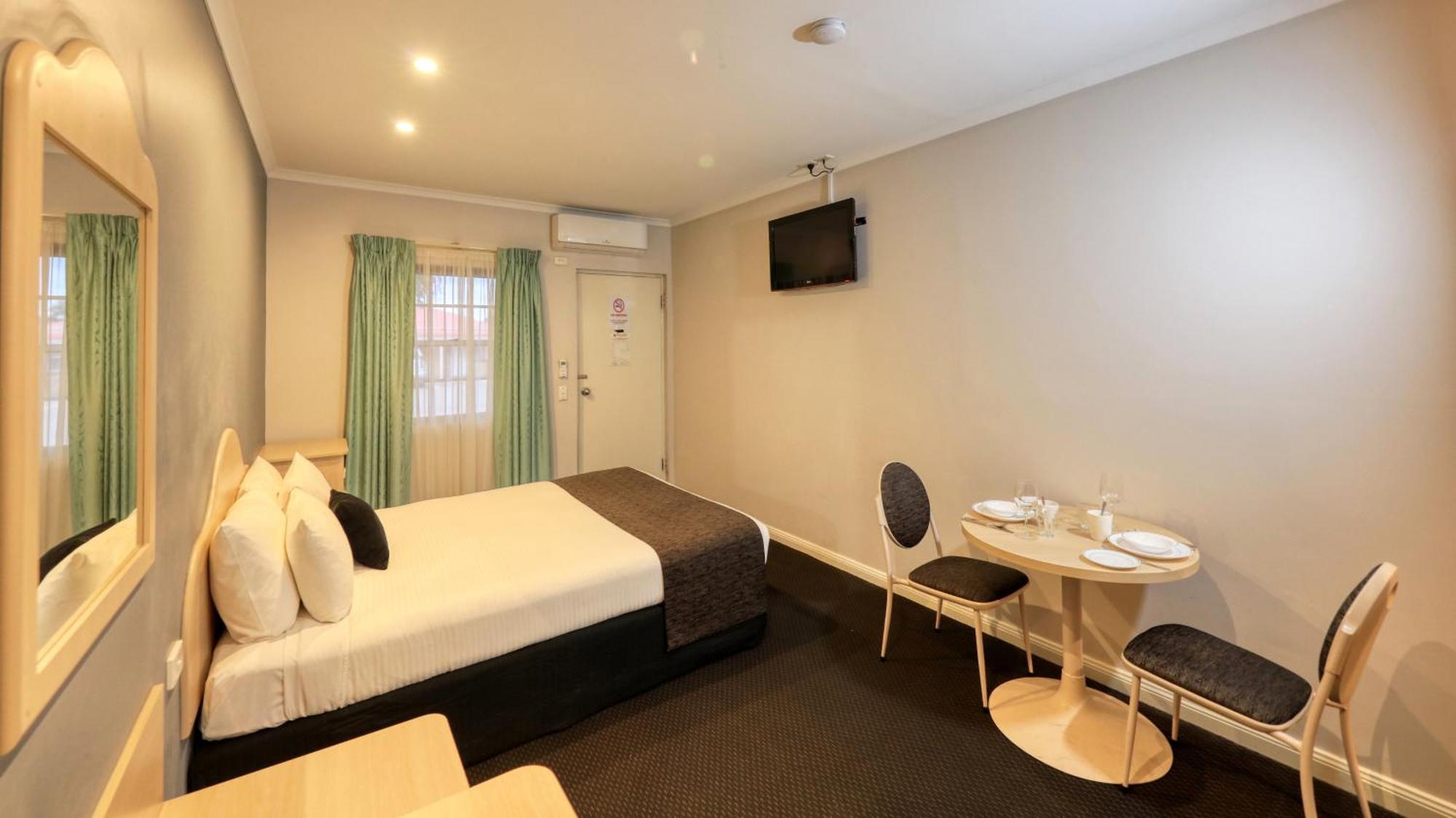 Charles Rasp Motor Inn & Cottages Broken Hill Exteriér fotografie