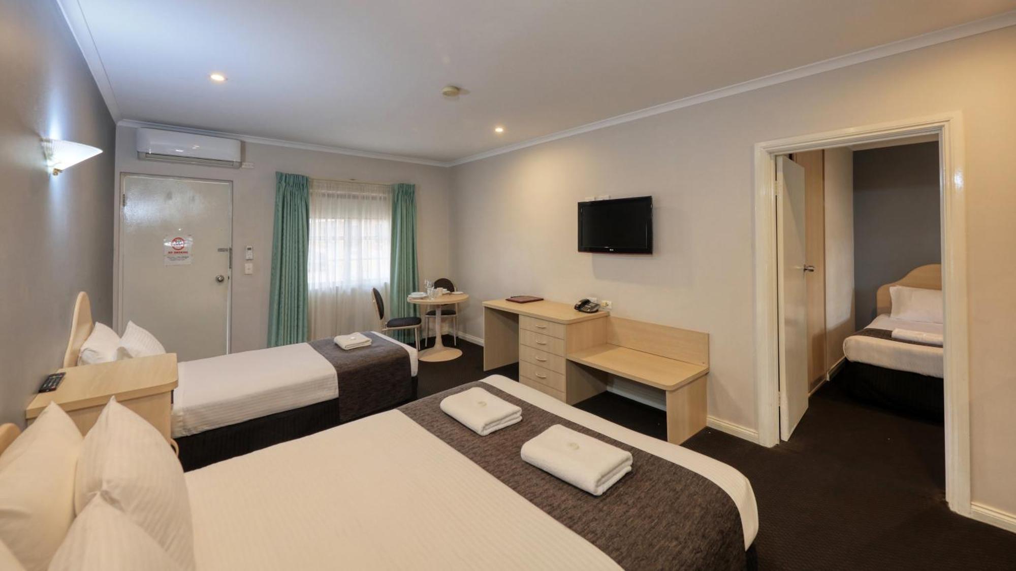 Charles Rasp Motor Inn & Cottages Broken Hill Exteriér fotografie