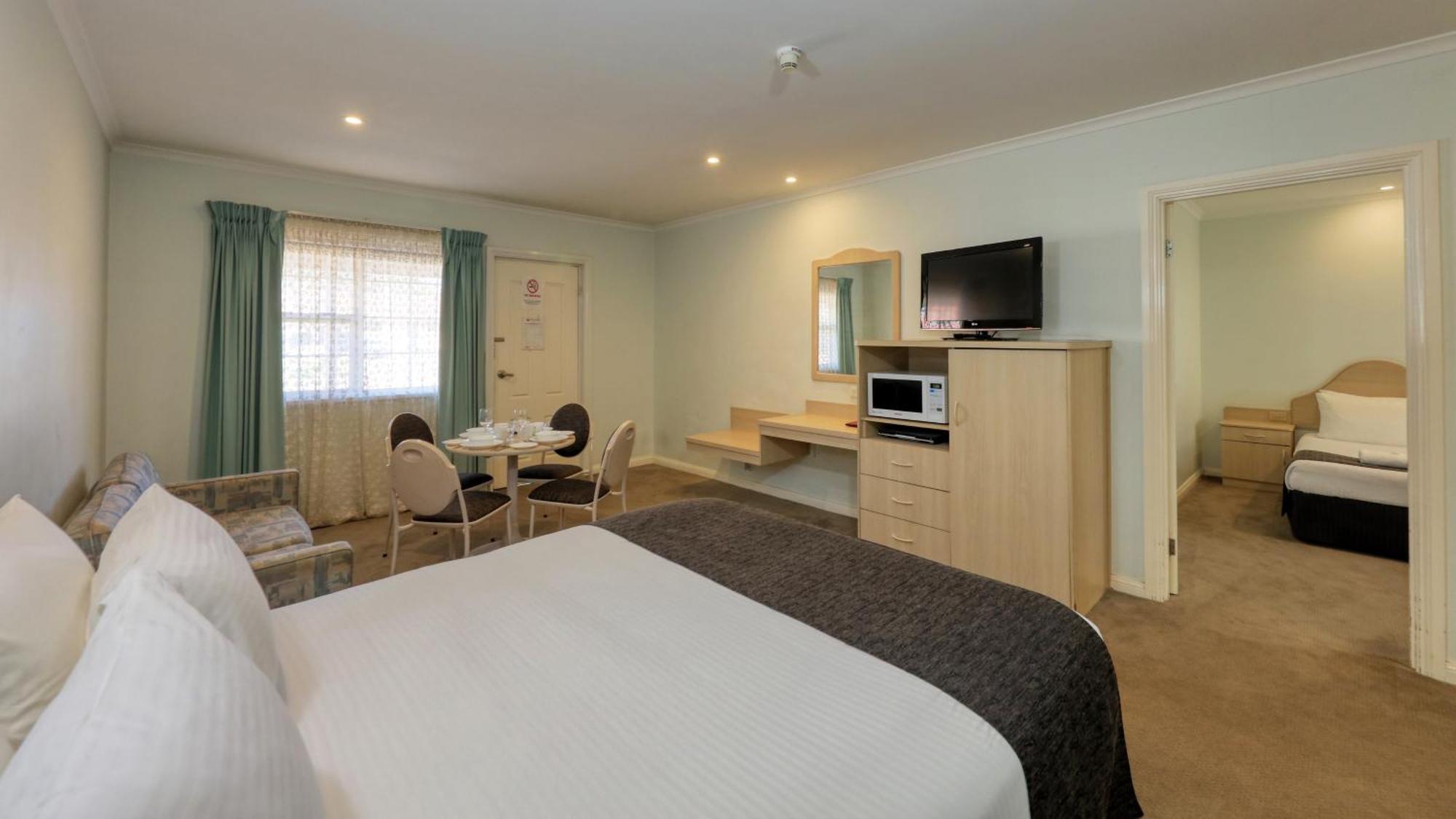 Charles Rasp Motor Inn & Cottages Broken Hill Exteriér fotografie