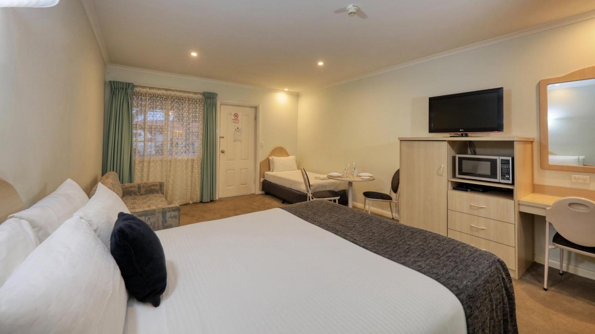 Charles Rasp Motor Inn & Cottages Broken Hill Exteriér fotografie