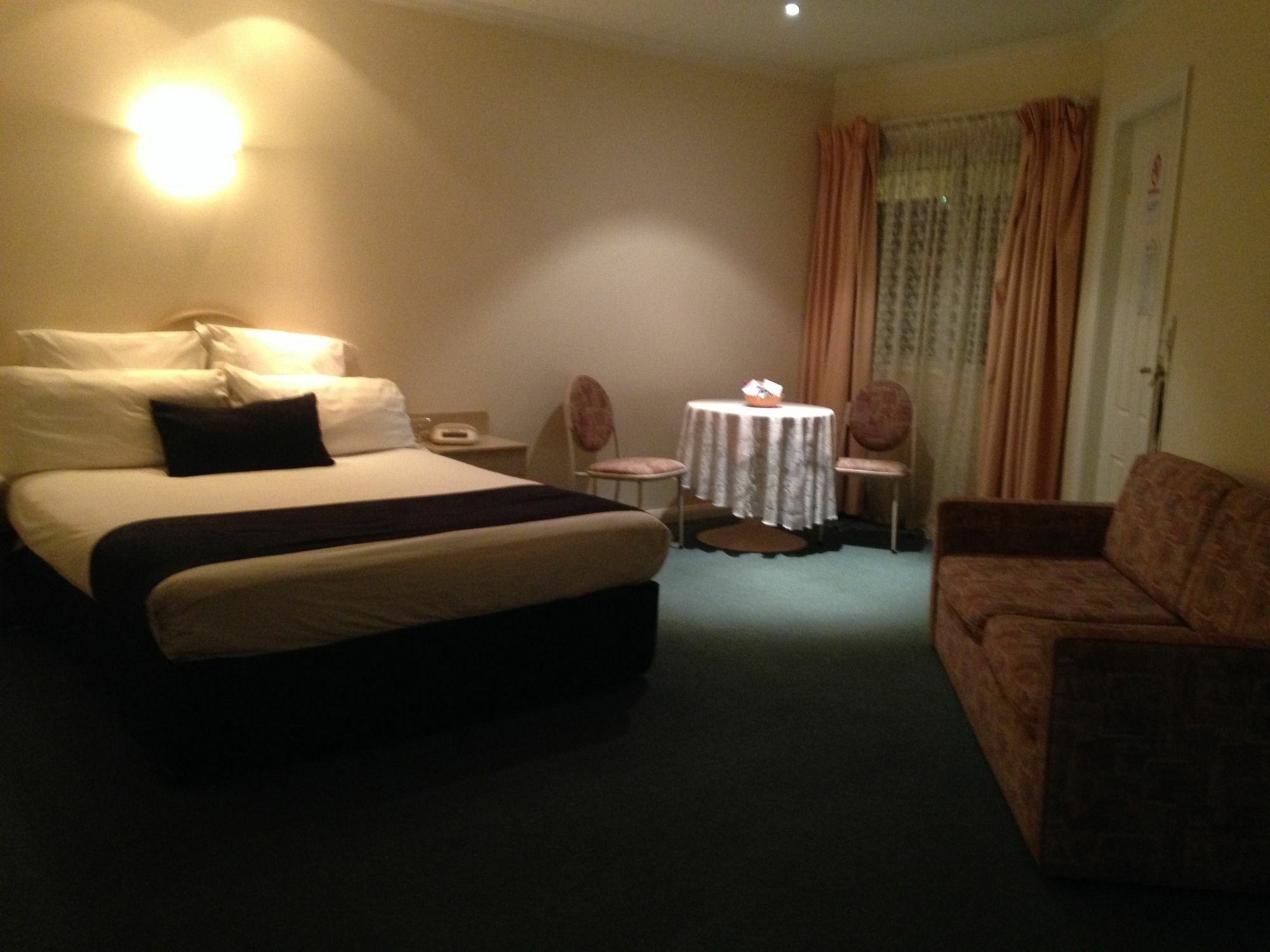 Charles Rasp Motor Inn & Cottages Broken Hill Exteriér fotografie